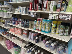 プロショップ内写真①テープ 接着剤等
